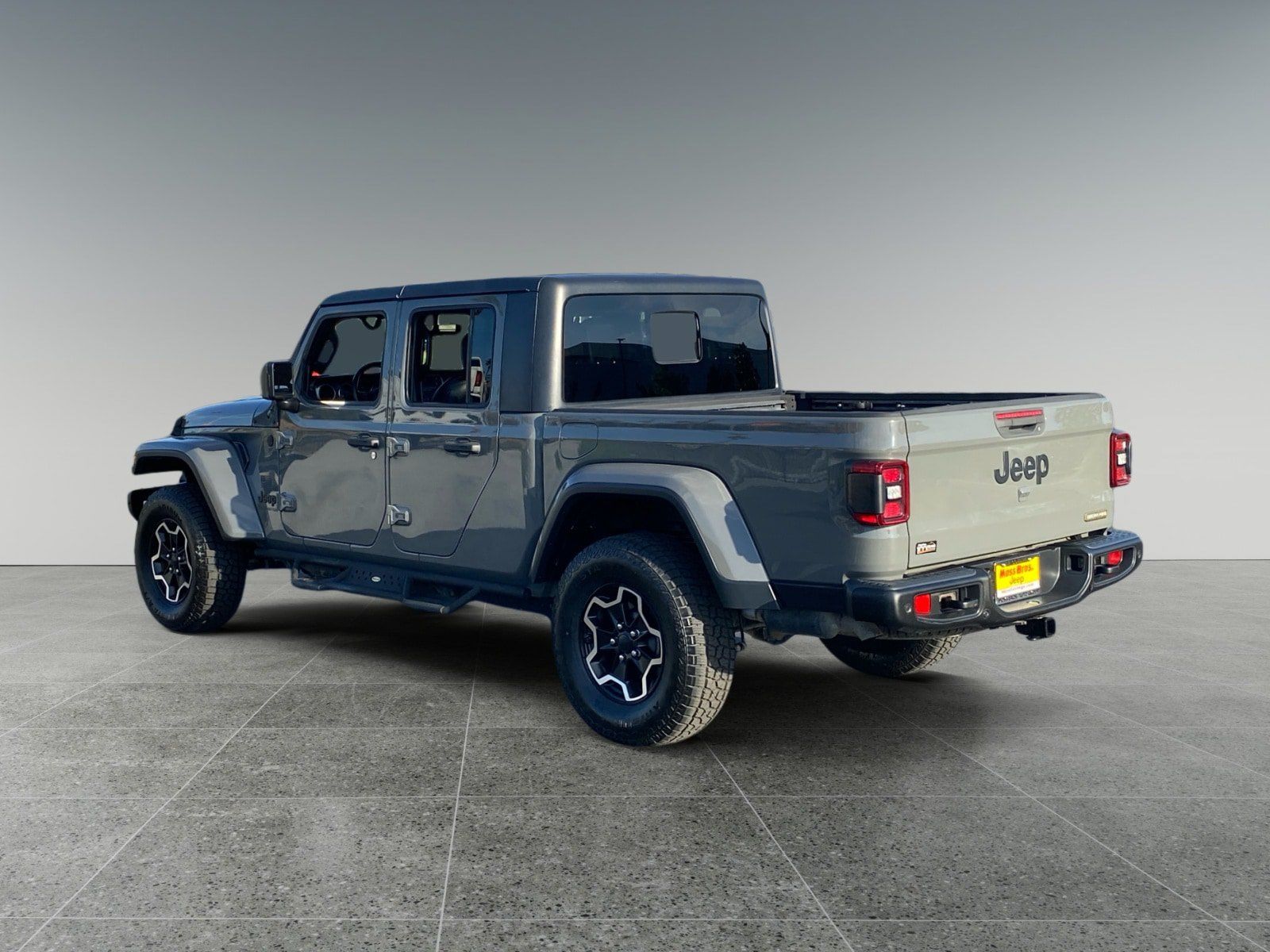 Used 2021 Jeep Gladiator Sport AWD/4WD image 3