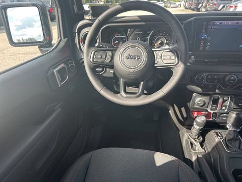 New 2025 Jeep Wrangler Rubicon AWD/4WD image 15