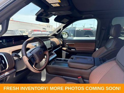 Used 2025 Ford Expedition King Ranch AWD/4WD image 8
