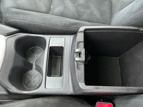 Used 2014 Nissan Rogue S image 29