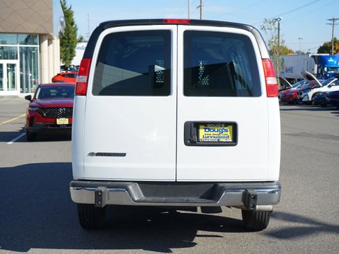 Used 2024 Chevrolet Express 2500 w/ Driver Convenience Package image 5
