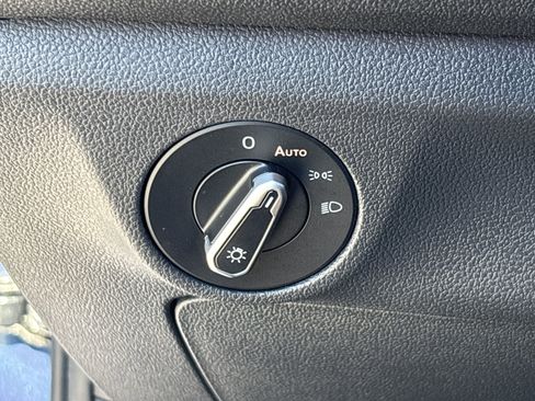 Used 2021 Volkswagen Jetta SEL image 29