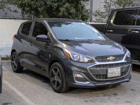 Used 2021 Chevrolet Spark LT image 2