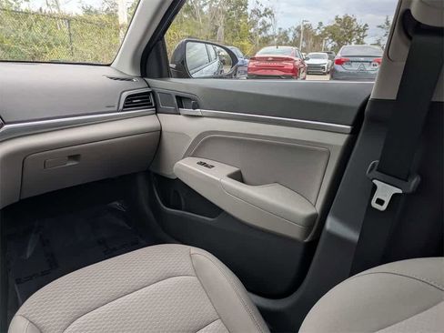 Used 2020 Hyundai Elantra Value Edition image 16