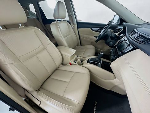 Used 2018 Nissan Rogue SL w/ Premium Package image 33