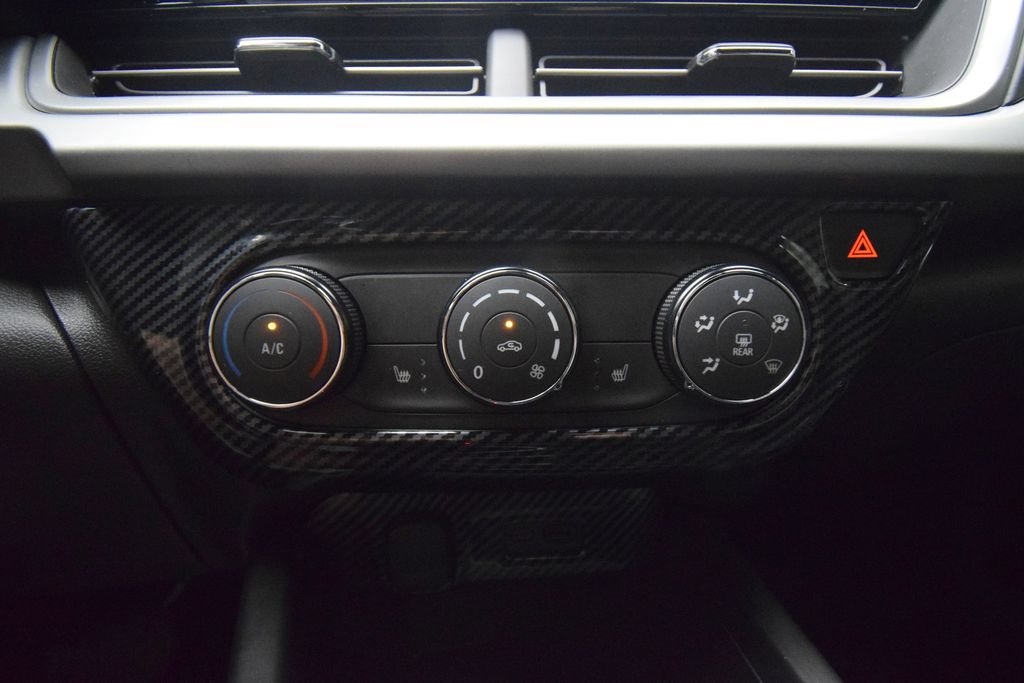 Used 2024 Chevrolet Trax RS w/ Driver Confidence Package FWD image 30