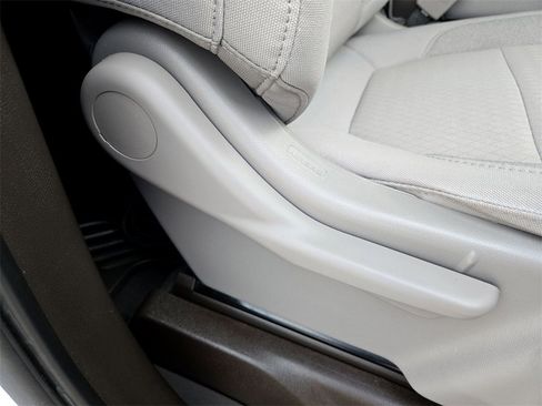 Used 2021 GMC Sierra 1500 SLE image 28