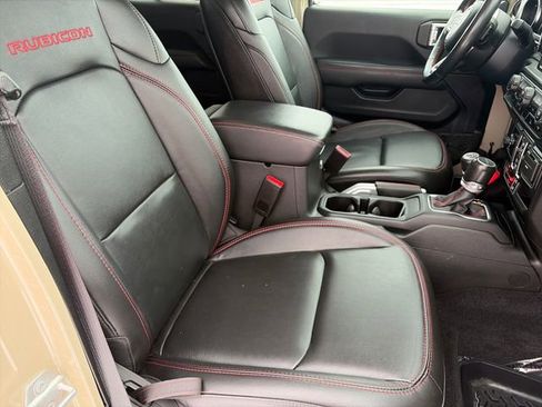 Used 2022 Jeep Gladiator Rubicon w/ Cold Weather Group image 35