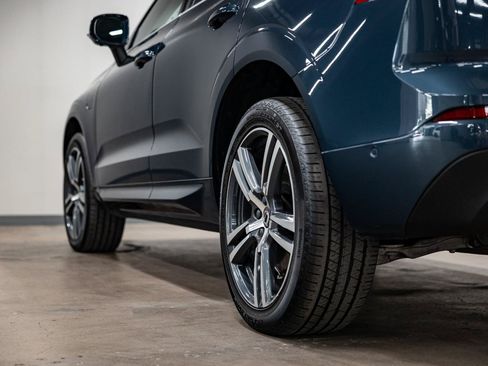 Used 2019 Volvo XC60 T8 Momentum w/ Advanced Package AWD/4WD image 31