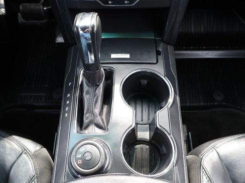 Used 2017 Ford Explorer XLT w/ Equipment Group 202A image 38