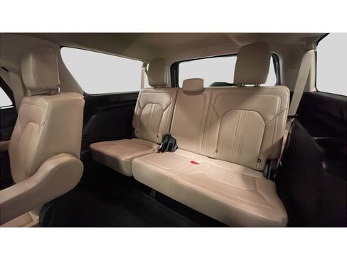 Used 2024 Ford Expedition Max Limited AWD/4WD image 18