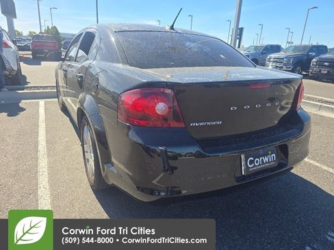 Used 2014 Dodge Avenger SE FWD image 8