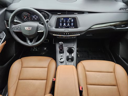 Used 2022 Cadillac XT4 Sport image 27