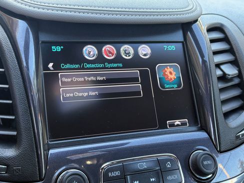 Used 2017 Chevrolet Impala Premier image 36