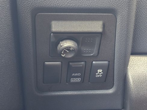 Used 2012 Nissan Rogue SV w/ Premium Pkg AWD/4WD image 22