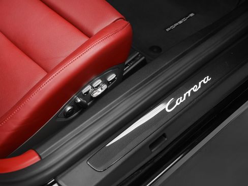 Certified 2017 Porsche 911 Carrera RWD image 22