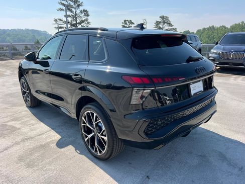 New 2026 Audi Q3 quattro 2.0T AWD/4WD image 7