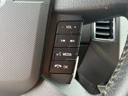 Used 2008 Ford Edge Limited FWD image 17
