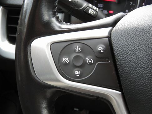 Used 2021 GMC Terrain SLE image 22