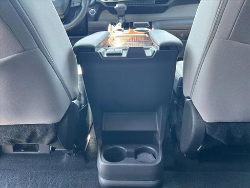 Certified 2023 Toyota Sienna LE FWD image 18