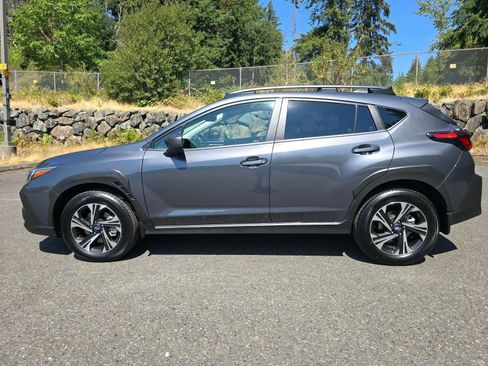 Used 2025 Subaru Crosstrek 2.5i Premium AWD/4WD image 3