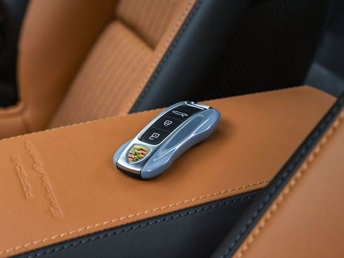 Used 2024 Porsche 911 GT3 RS image 17