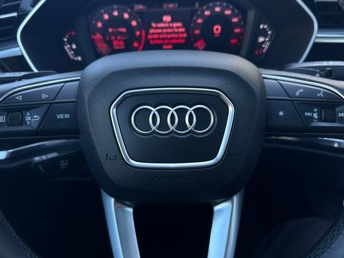 Used 2023 Audi Q3 2.0T Premium w/ Black Optic Sport Package image 23