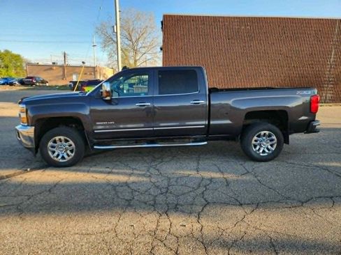 Used 2015 Chevrolet Silverado 3500 LTZ w/ Duramax Plus Package AWD/4WD image 7