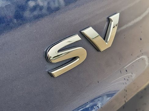 Used 2023 Nissan Rogue SV FWD image 12