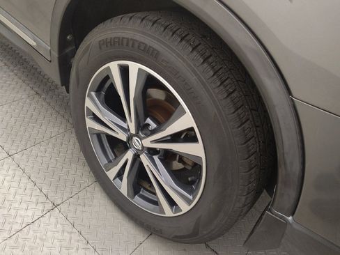 Used 2017 Nissan Rogue SL w/ SL Premium Package FWD image 31