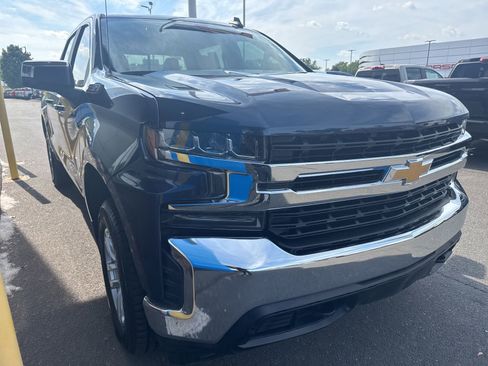 Used 2019 Chevrolet Silverado 1500 LT w/ All-Star Edition AWD/4WD image 4