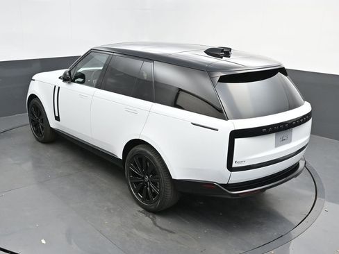 New 2025 Land Rover Range Rover SE AWD/4WD image 33