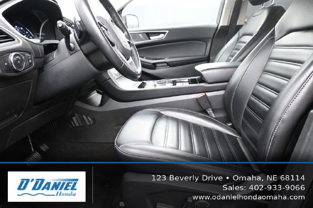 Used 2019 Ford Edge SEL w/ Equipment Group 201A AWD/4WD image 25