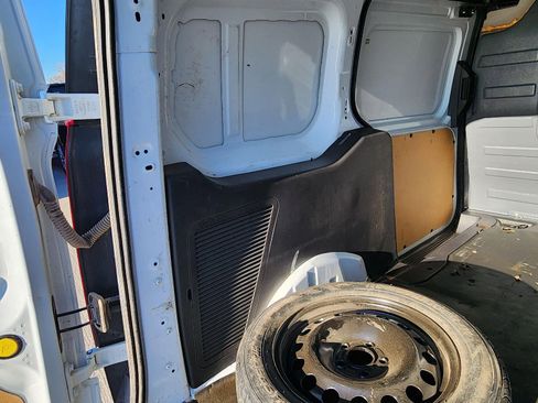 Used 2017 Ford Transit Connect XL image 11