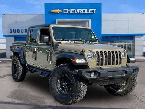 Used 2020 Jeep Gladiator Sport AWD/4WD image 2