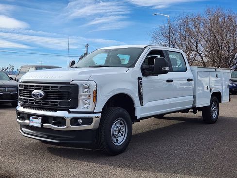 New 2026 Ford F250 XL w/ XL Chrome Package AWD/4WD image 3