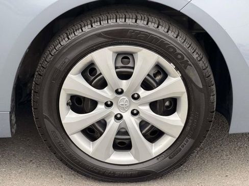 Used 2022 Toyota Corolla LE image 22