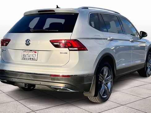 Used 2019 Volkswagen Tiguan SEL Premium w/ 3rd Row Seat Package image 14