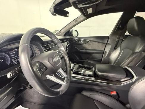 Used 2019 Audi Q8 Prestige AWD/4WD image 17