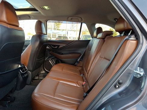 Used 2021 Subaru Outback Touring XT image 10