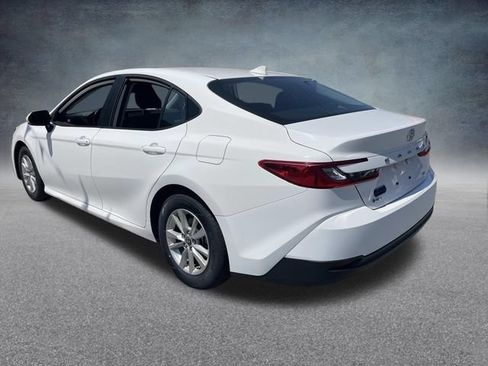 Used 2025 Toyota Camry LE FWD image 11