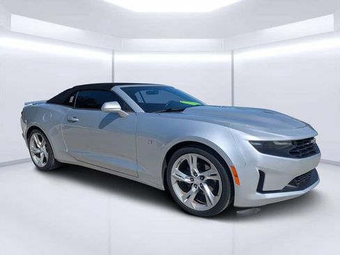 Used 2019 Chevrolet Camaro LT RWD image 1