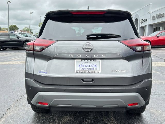 Used 2023 Nissan Rogue SV AWD/4WD image 4
