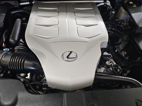 Certified 2020 Lexus GX 460 Premium w/ Premium Package AWD/4WD image 28