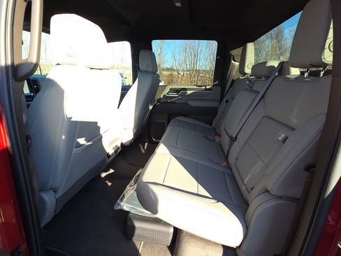 New 2026 GMC Sierra 3500 SLT image 29