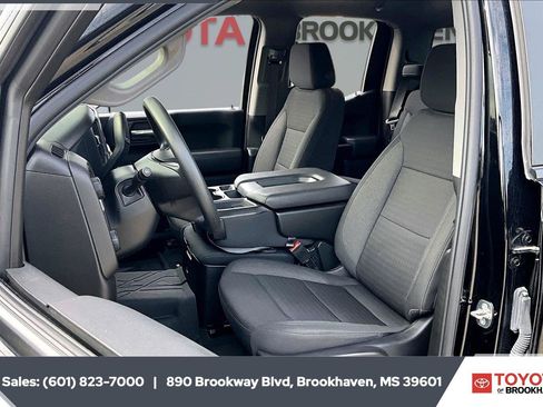 Used 2023 Chevrolet Silverado 1500 Custom AWD/4WD image 18