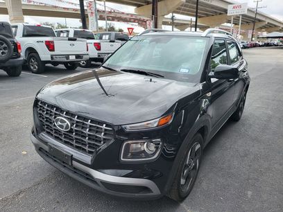 Used 2025 Hyundai Venue SEL