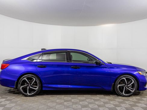 Used 2022 Honda Accord Sport image 11