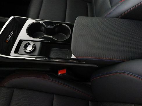 Used 2025 Chevrolet Equinox RS w/ Safety and Technology Package FWD image 34