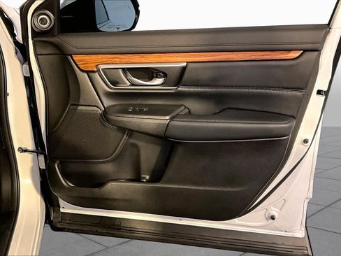 Used 2022 Honda CR-V Touring image 23